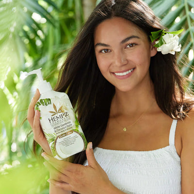 White Gardenia & Coconut Palm Herbal Body Moisturizer